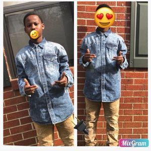 Meet your Posher, Lavares